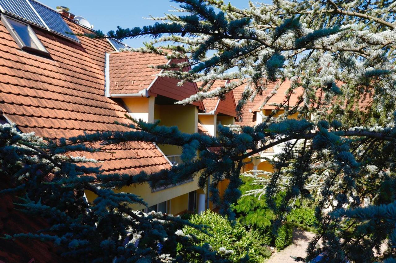 Hotel Wagner Panzió Cserszegtomaj Exterior foto